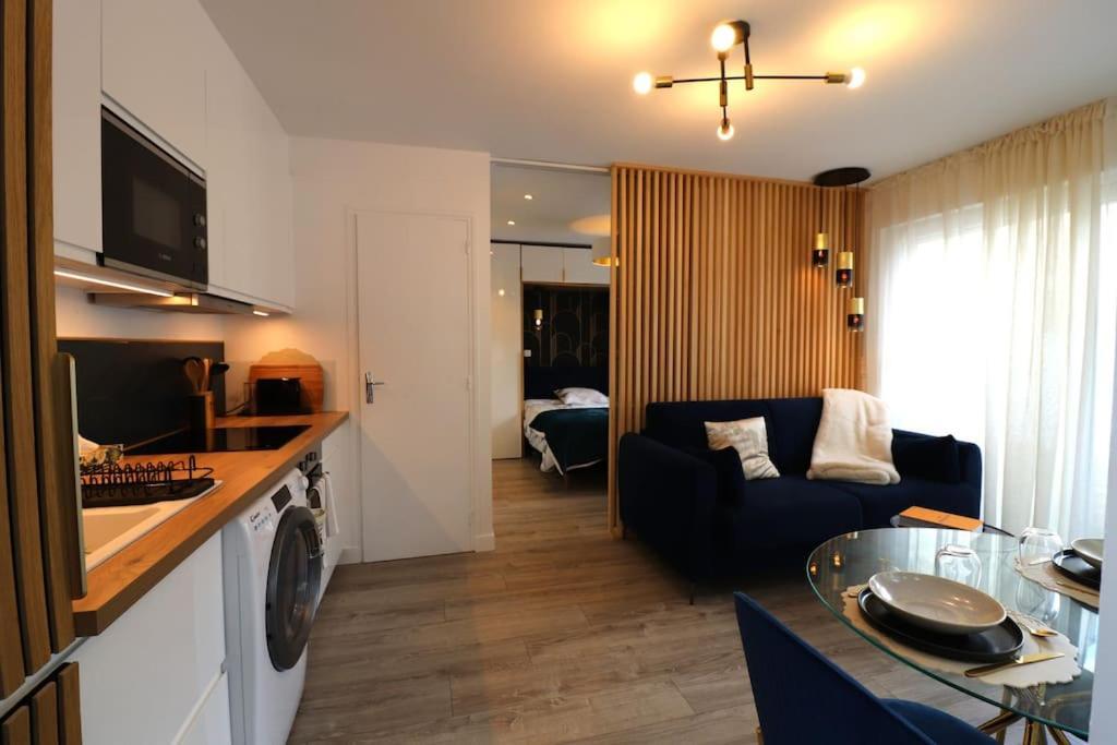 L Ecrin Bleu Maison Neuve Jardin Et Clim Holiday home Colombes (Hauts-de-Seine)